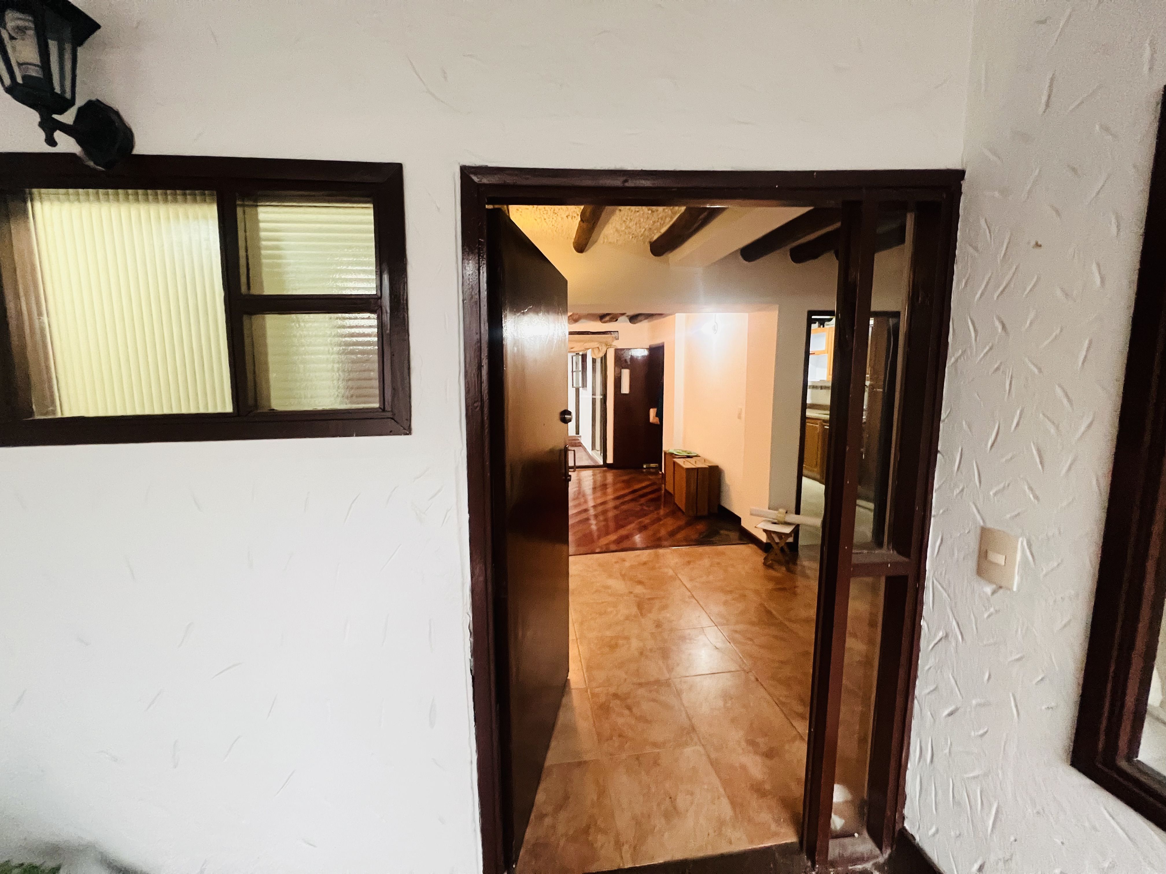 Casa en venta Cundinamarca Bogotá El Batan 200 m2 Habitaciones 4 Baños 4 Garajes 2 Precio $700000000