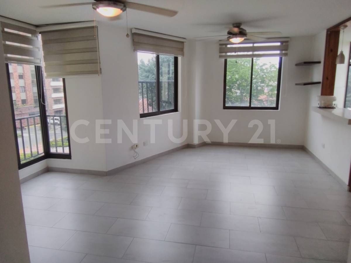 Apartamento en venta Valle Del Cauca Cali Sector La Luisa Bella Suiza 85 m2 Habitaciones 3 Baños 3 Garajes 2 Precio $290000000