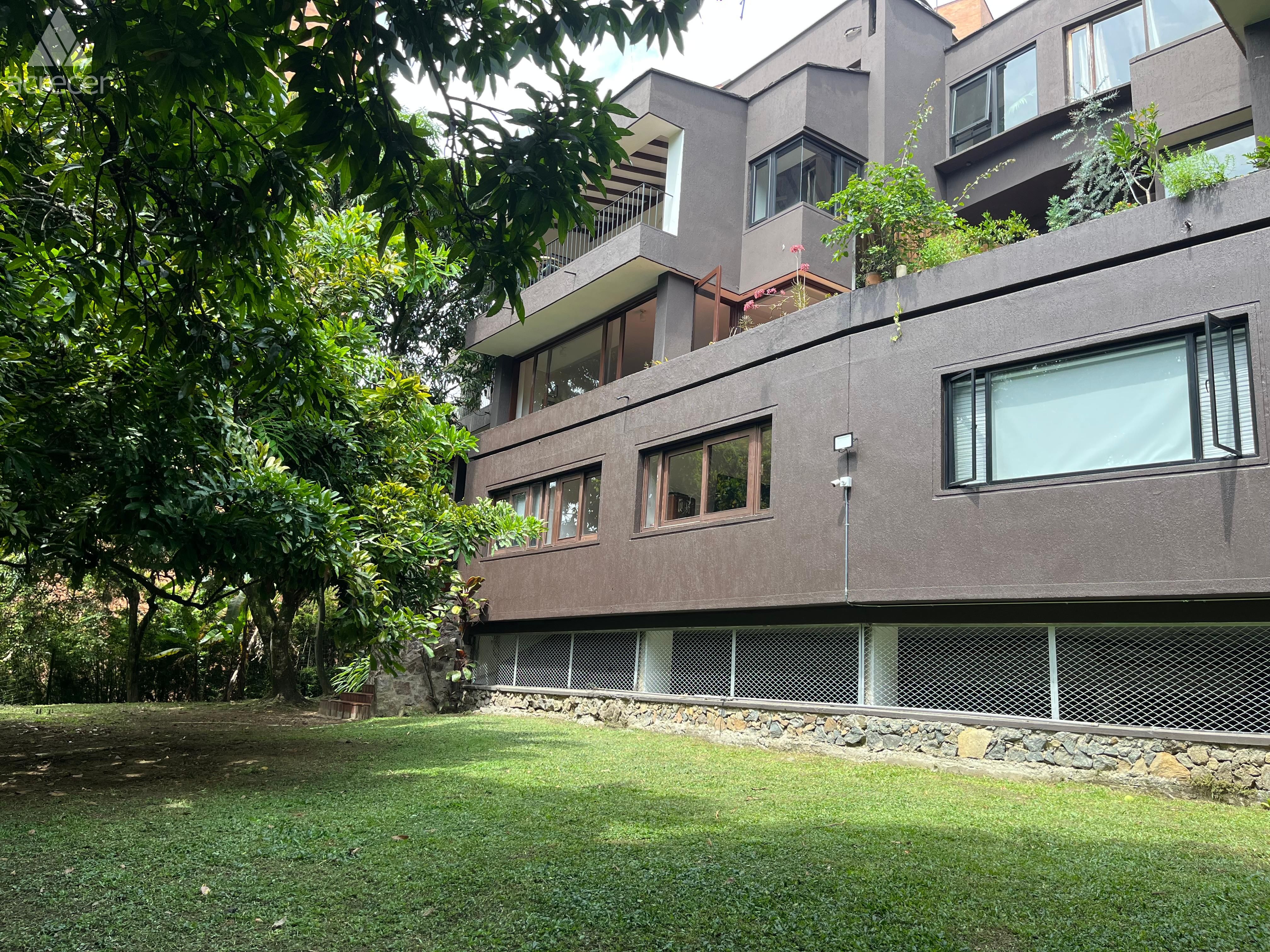 Apartamento en venta Antioquia Medellín La Linde 175 m2 Habitaciones 3 Baños 2 Garajes 0 Precio $925000000