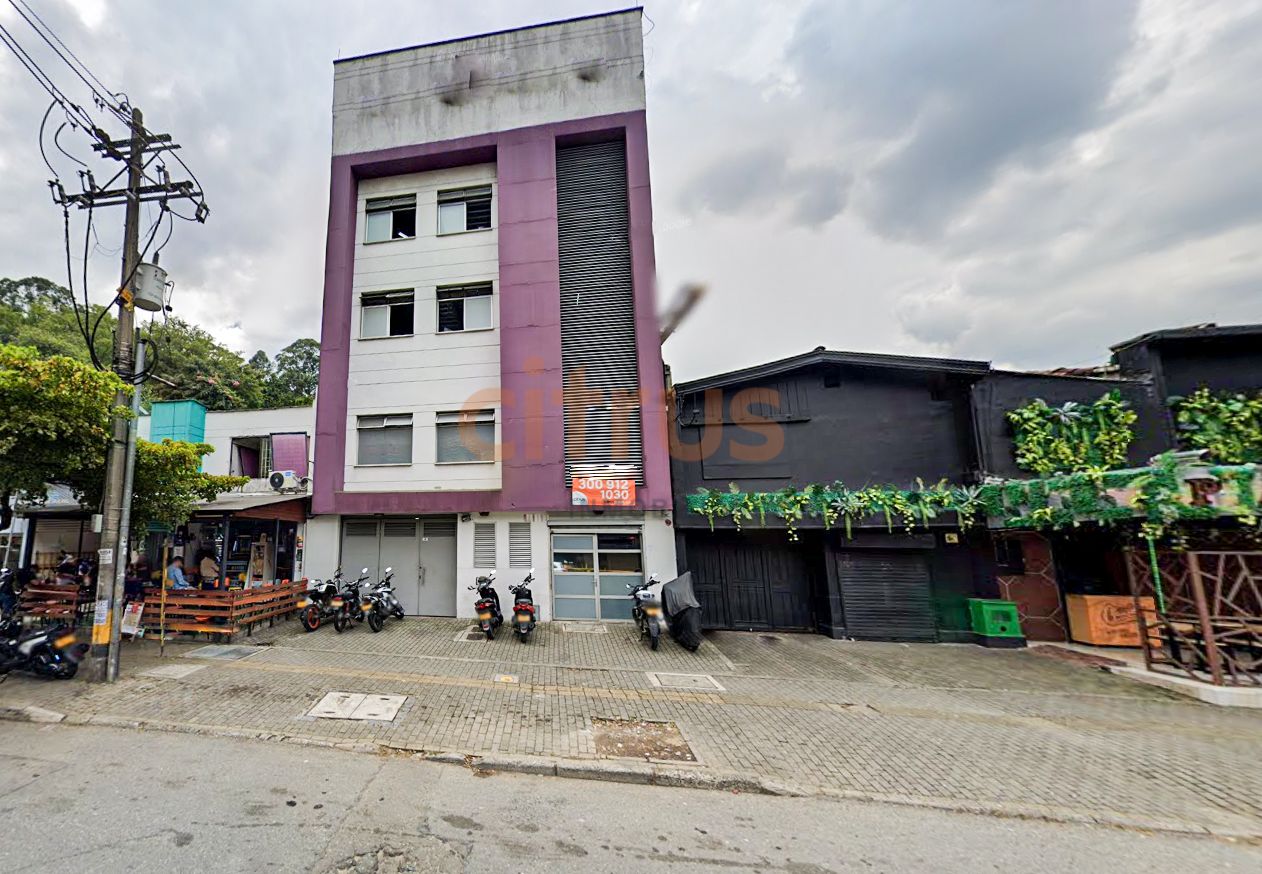 Oficina en arriendo Antioquia Medellín Cerro Nutibara 2000 m2 Habitaciones 0 Baños 10 Garajes 4 Precio $60000000