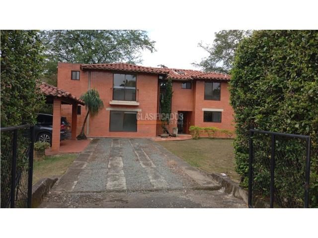 Casa en venta Valle Del Cauca Cali Bella Suiza 920 m2 Habitaciones 5 Baños 6 Garajes 6 Precio $1500000000