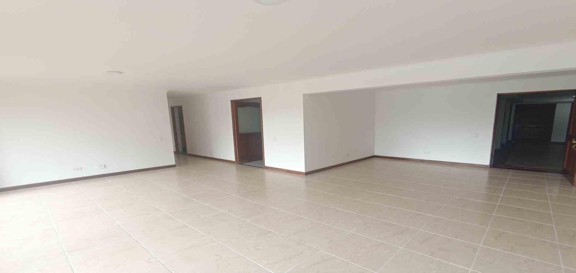 Apartamento en arriendo Antioquia Envigado Zúñiga 115 m2 Habitaciones 3 Baños 3 Garajes 2 Precio $5300000