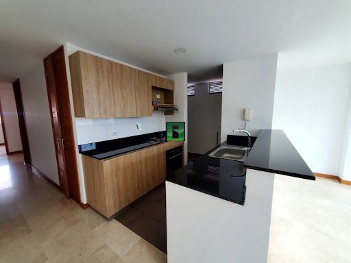 Apartamento en arriendo Antioquia Medellín Florida Nueva 95 m2 Habitaciones 3 Baños 2 Garajes 2 Precio $4200000