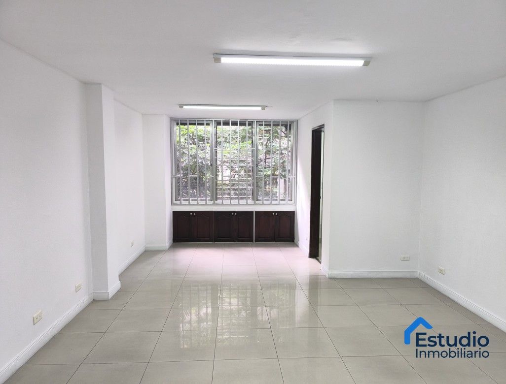 Oficina en venta Antioquia Medellín La Candelaria 36 m2 Habitaciones 0 Baños 1 Garajes 0 Precio $231790000