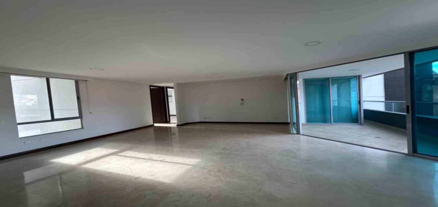 Apartamento en arriendo Antioquia Medellín Bolivariana 100 m2 Habitaciones 4 Baños 3 Garajes 2 Precio $4500000