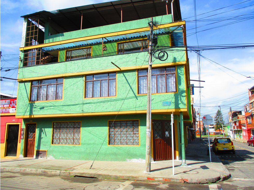 Casa en venta Cundinamarca Bogotá Versalles 300 m2 Habitaciones 7 Baños 3 Garajes 0 Precio $600000000