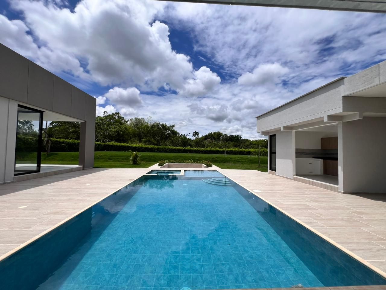 Casa Campestre en venta Risaralda Pereira Br San Fernando 420 m2 Habitaciones 4 Baños 5 Garajes 6 Precio $3500000000