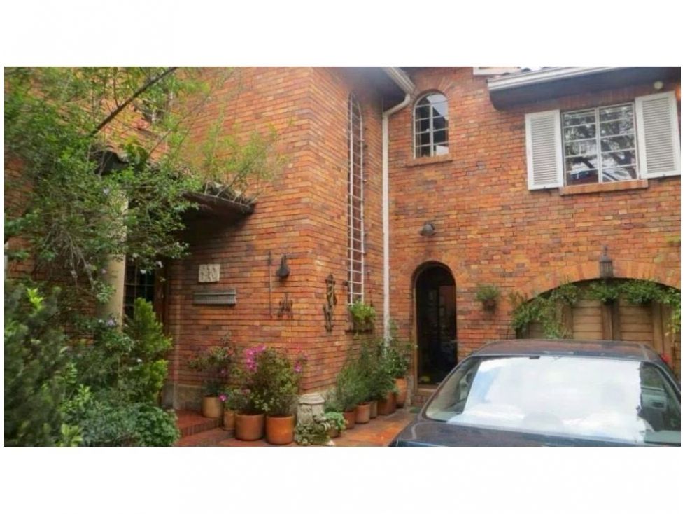 Casa en venta Cundinamarca Bogotá Rafael Núñez 261 m2 Habitaciones 3 Baños 3 Garajes 2 Precio $1350000000