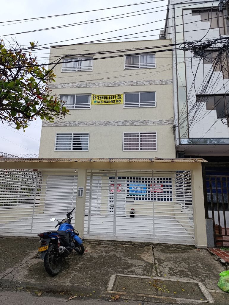 Local en arriendo Valle Del Cauca Cali Urbanización Colseguros 40 m2 Habitaciones 0 Baños 1 Garajes 0 Precio $1700000