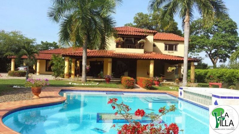 Casa en venta Córdoba Montelíbano El Mirador 3800 m2 Habitaciones 4 Baños 4 Garajes 0 Precio $1200000000