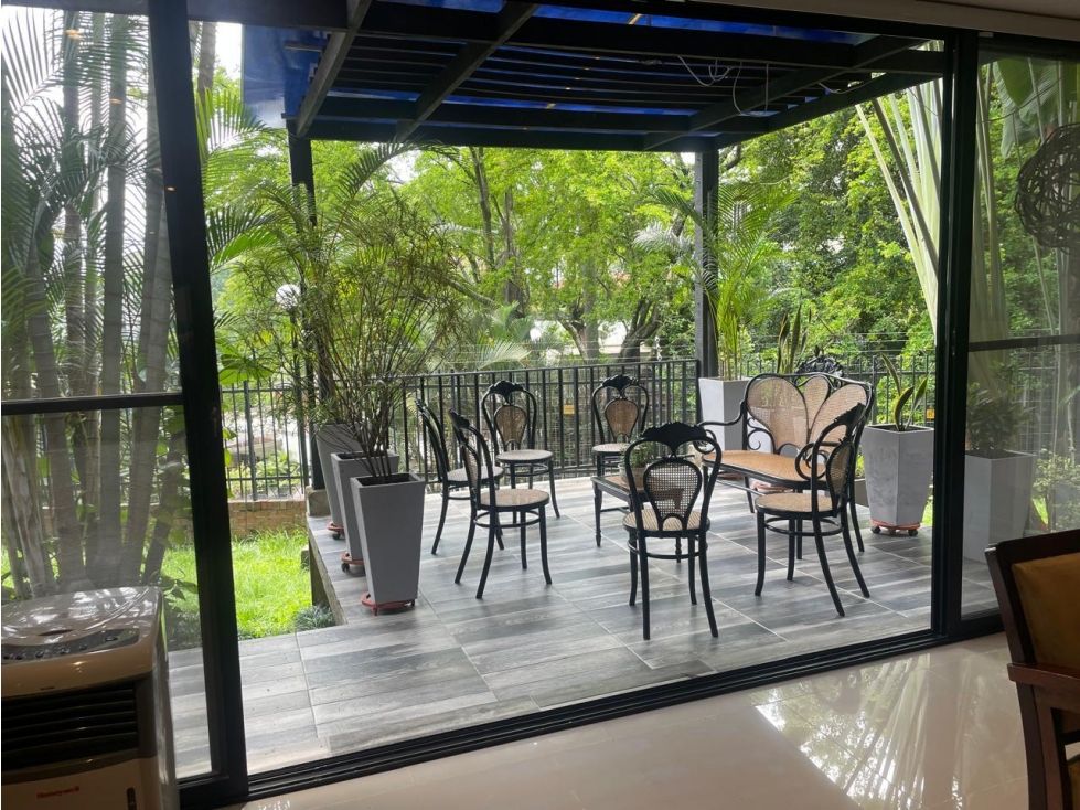 Apartamento en venta Valle Del Cauca Cali Tejares - Cristales 121 m2 Habitaciones 2 Baños 3 Garajes 2 Precio $750000000