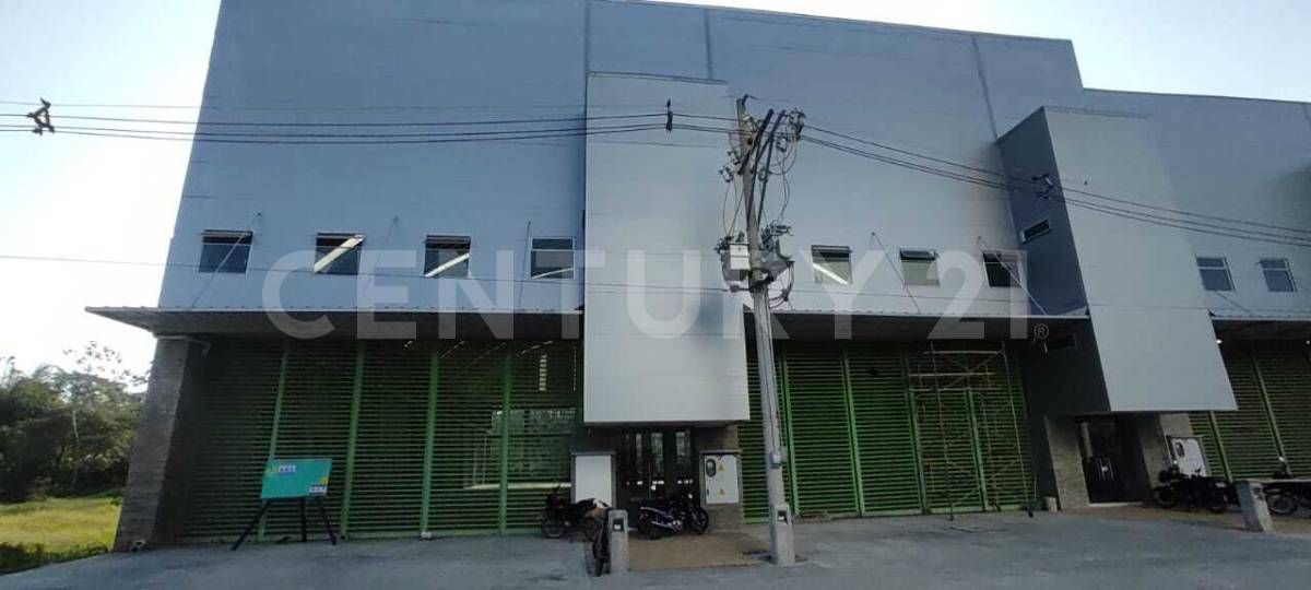 Bodega en arriendo Antioquia Apartadó Velez 2500 m2 Habitaciones 0 Baños 8 Garajes 1 Precio $25000000