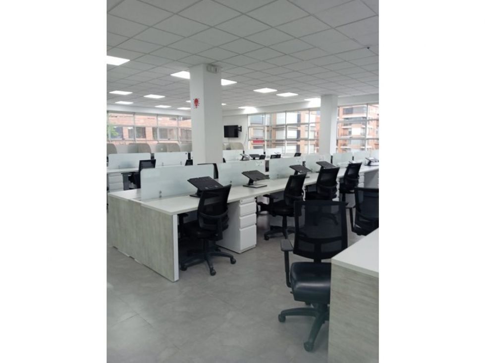 Oficina en arriendo Cundinamarca Bogotá Santa Bibiana 430 m2 Habitaciones 0 Baños 4 Garajes 8 Precio $36934503