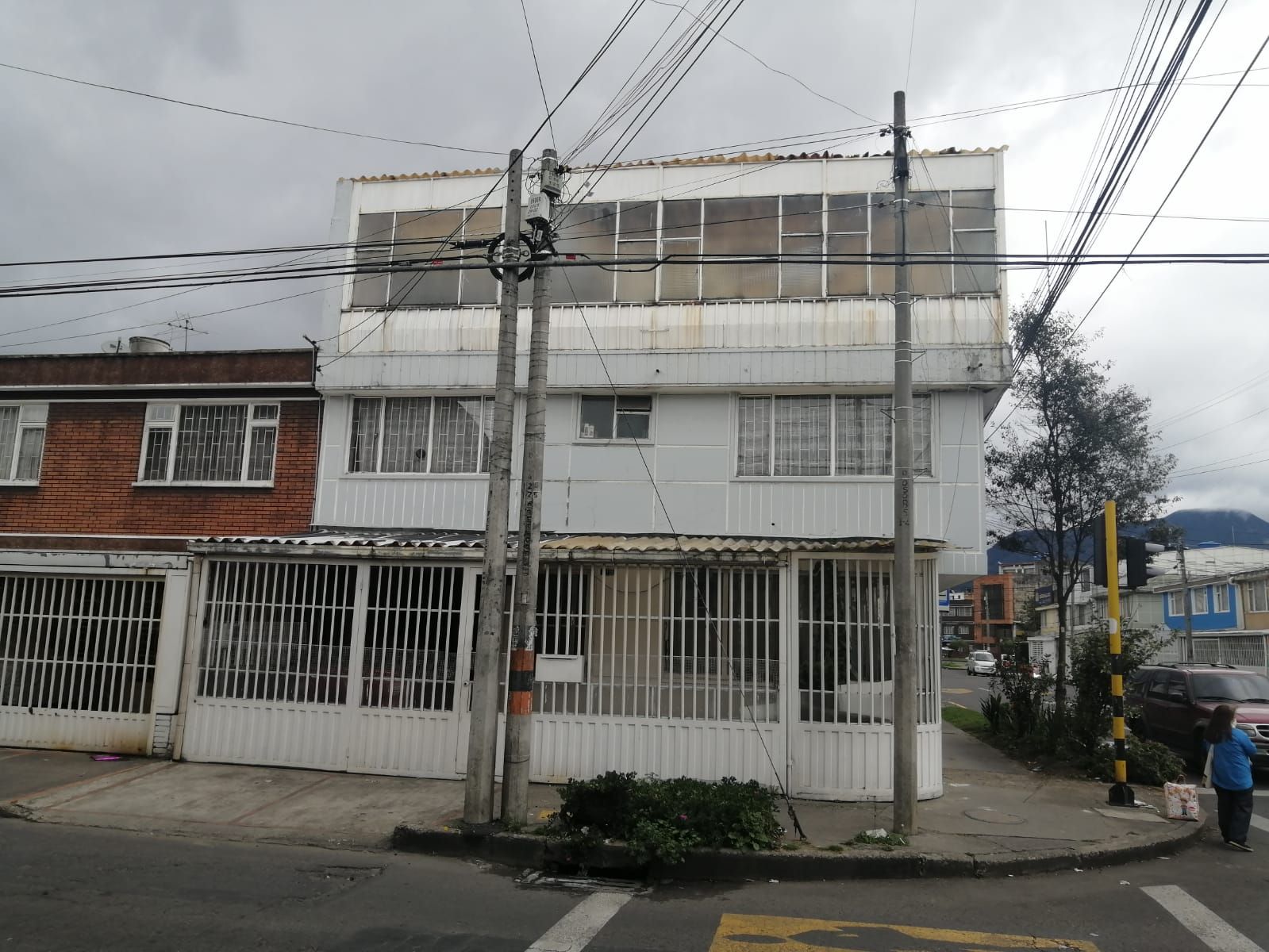 Casa en venta Cundinamarca Bogotá Santa Isabel Sur 220 m2 Habitaciones 5 Baños 3 Garajes 1 Precio $680000000