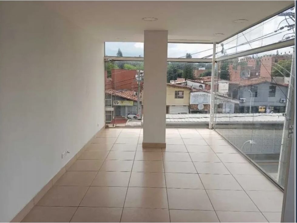Oficina en arriendo Antioquia Medellín Granada 45 m2 Habitaciones 0 Baños 1 Garajes 0 Precio $1800000