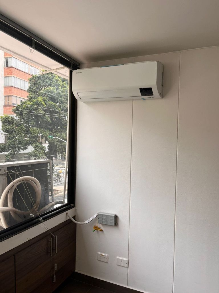 Oficina en venta Valle Del Cauca Cali Versalles 36 m2 Habitaciones 0 Baños 0 Garajes 0 Precio $135000000