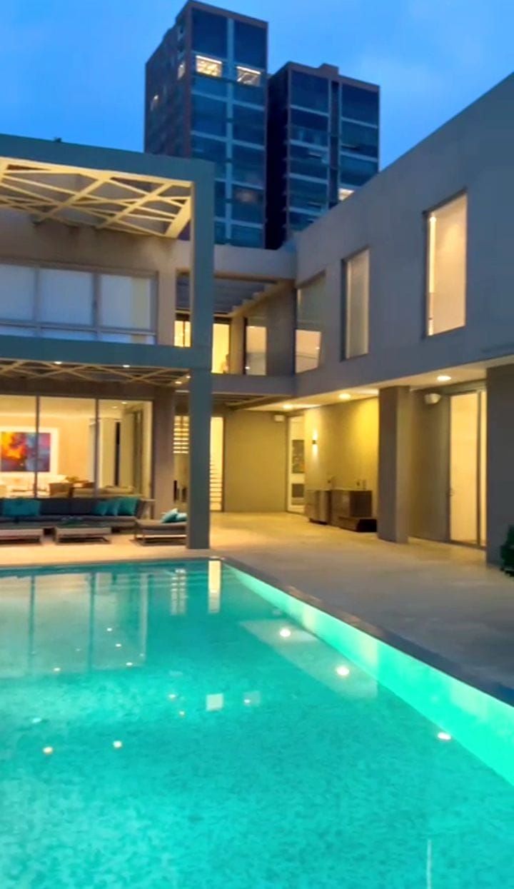 Casa en arriendo Atlántico Barranquilla El Golf 1089 m2 Habitaciones 4 Baños 5 Garajes 1 Precio $30000000