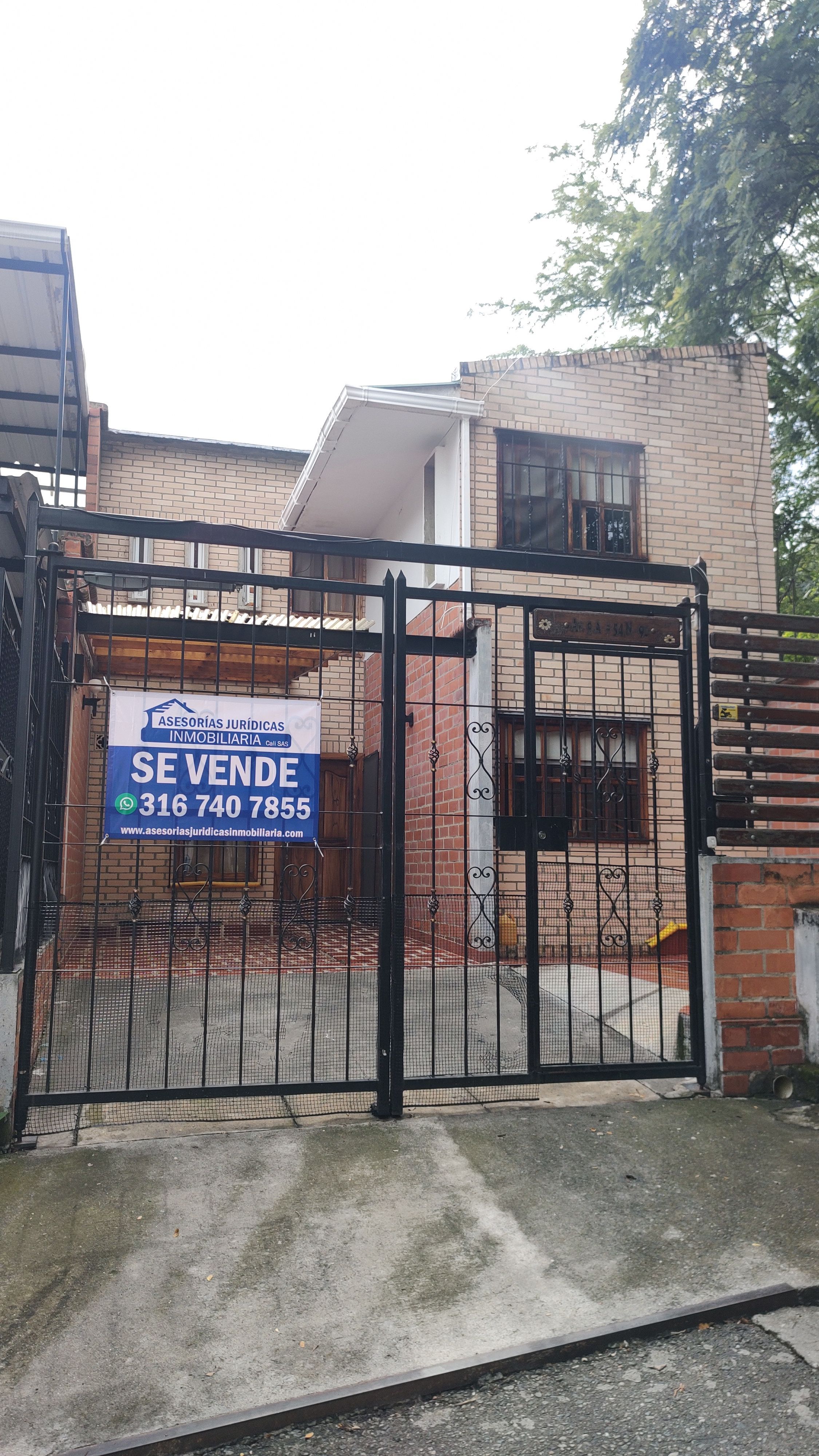 Casa en venta Valle Del Cauca Cali Camino Real - Los Fundadores 20 m2 Habitaciones 3 Baños 2 Garajes 2 Precio $680000000