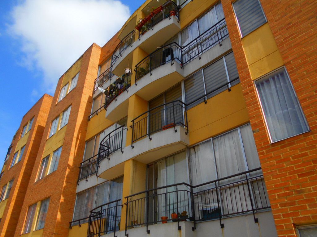 Apartamento en venta Cundinamarca Bogotá El Vervenal 66 m2 Habitaciones 3 Baños 2 Garajes 1 Precio $310000000