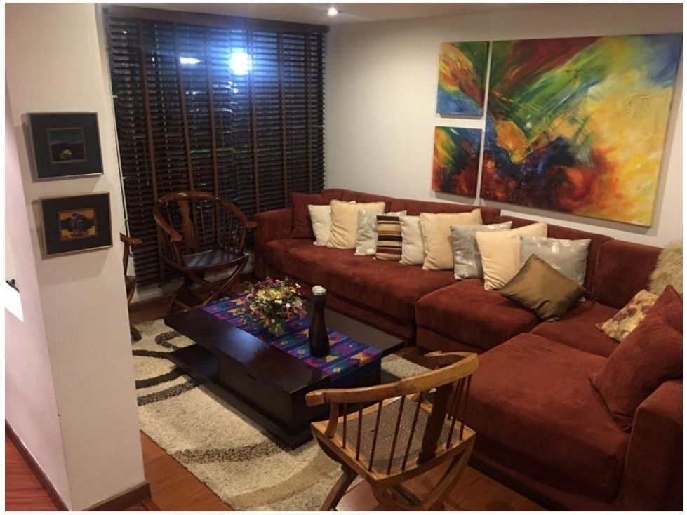 Casa en venta Cundinamarca Bogotá Ub Santa Coloma 214 m2 Habitaciones 5 Baños 3 Garajes 2 Precio $1100000000