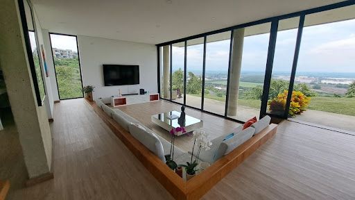 Casa en venta Valle Del Cauca Yumbo Laguna Seca 371 m2 Habitaciones 4 Baños 5 Garajes 8 Precio $2700000000