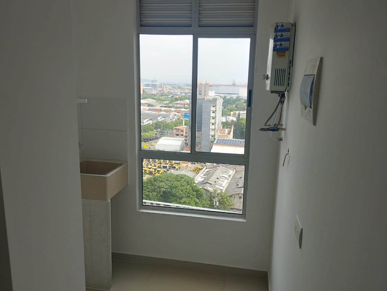 Apartamento en arriendo Antioquia Sabaneta Manuel Restrepo 71 m2 Habitaciones 3 Baños 2 Garajes 1 Precio $2900000