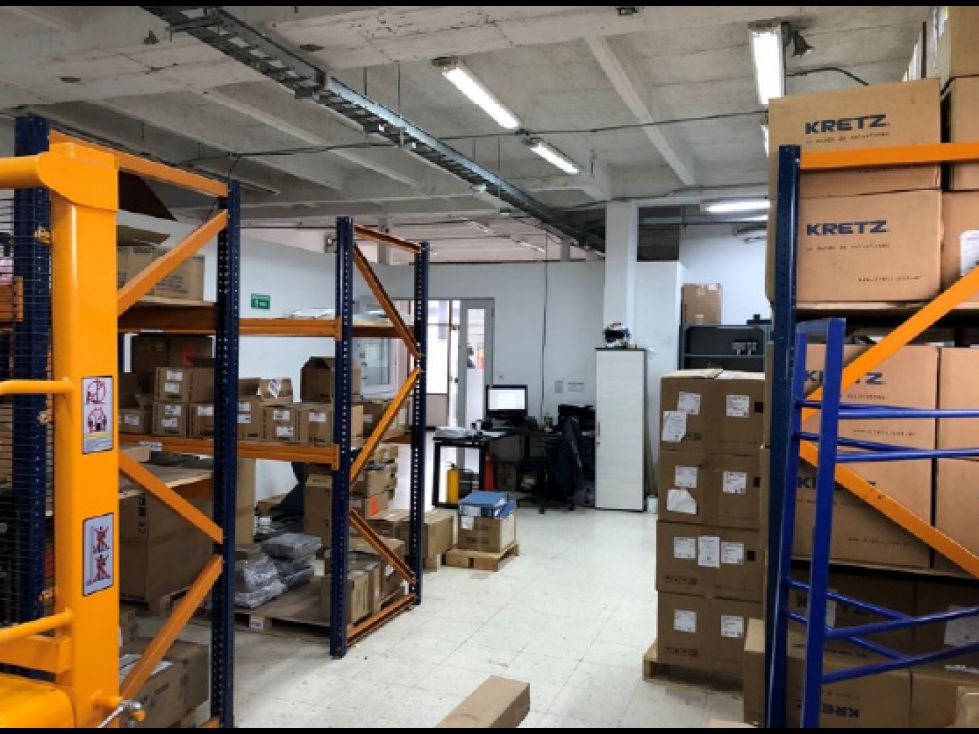 Bodega en arriendo Cundinamarca Bogotá Las Ferias Occidental 420 m2 Habitaciones 0 Baños 4 Garajes 5 Precio $20761000
