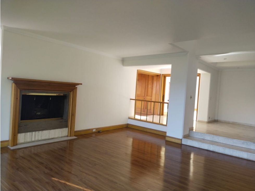 Apartamento en venta Cundinamarca Bogotá Los Naranjos 487 m2 Habitaciones 4 Baños 4 Garajes 4 Precio $2750000000