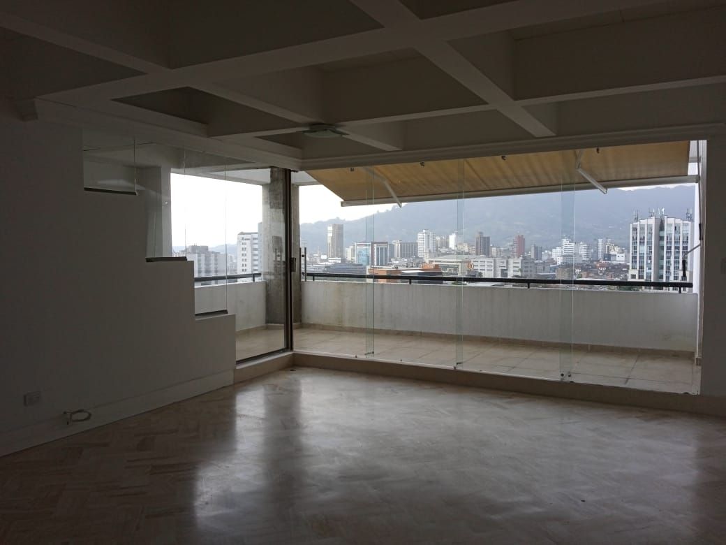 Apartamento en venta Risaralda Pereira Los Alpes 140 m2 Habitaciones 3 Baños 3 Garajes 2 Precio $600000000