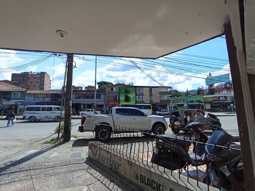 Local en arriendo Antioquia Medellín Lorena 60 m2 Habitaciones 0 Baños 1 Garajes 1 Precio $2800000