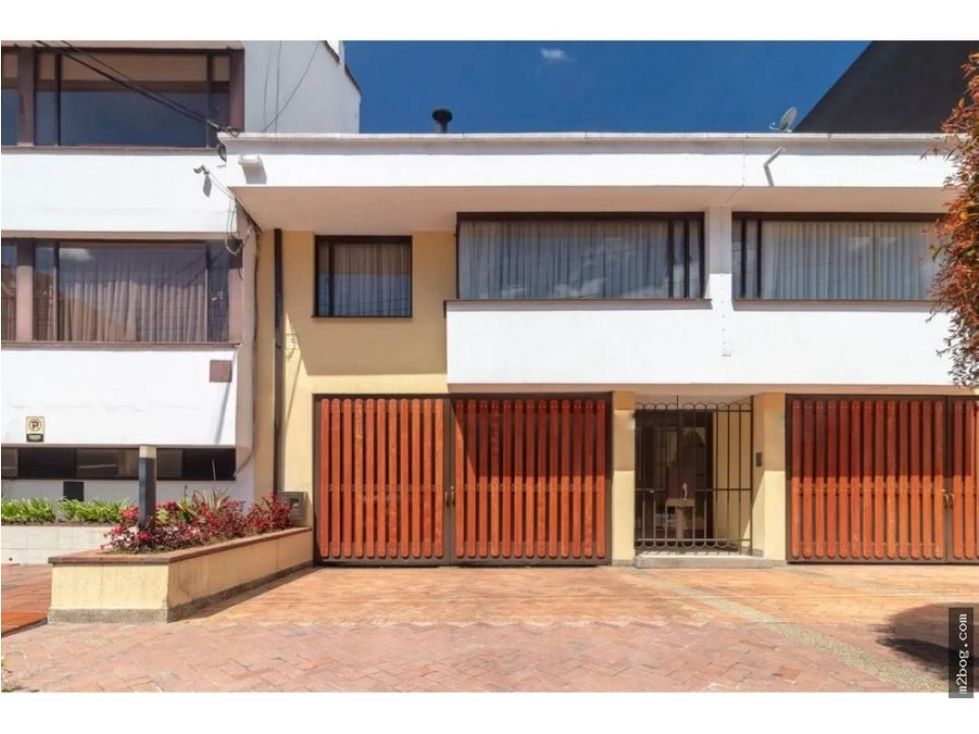 Casa en venta Cundinamarca Bogotá Santa Barbara Occidental 385 m2 Habitaciones 3 Baños 5 Garajes 2 Precio $1800000000