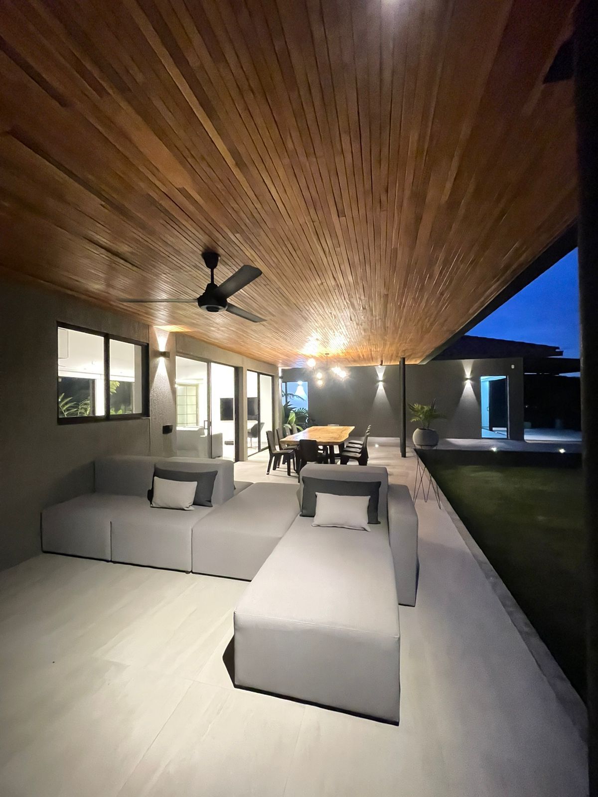Casa en arriendo Risaralda Pereira Ur Rincon De La Palma 300 m2 Habitaciones 3 Baños 3 Garajes 4 Precio $6400000