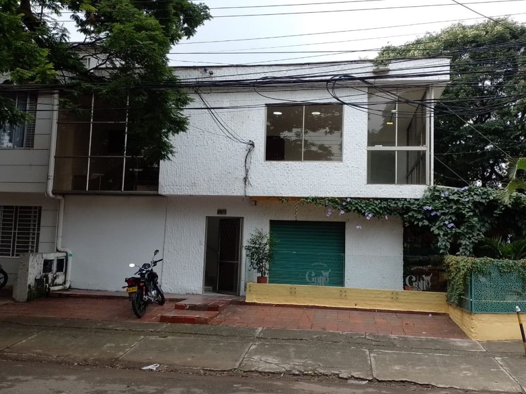Local en arriendo Valle Del Cauca Cali Santa Mónica 79 m2 Habitaciones 0 Baños 2 Garajes 0 Precio $2800000