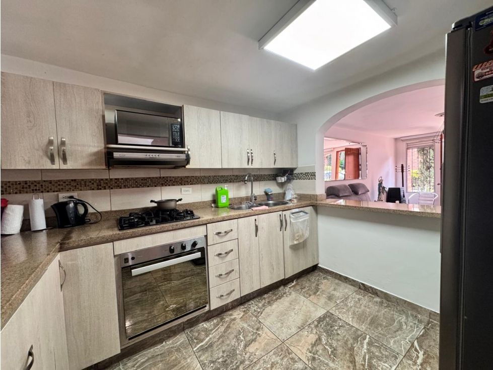 Casa en venta Antioquia Sabaneta La Florida 220 m2 Habitaciones 4 Baños 4 Garajes 1 Precio $860000000