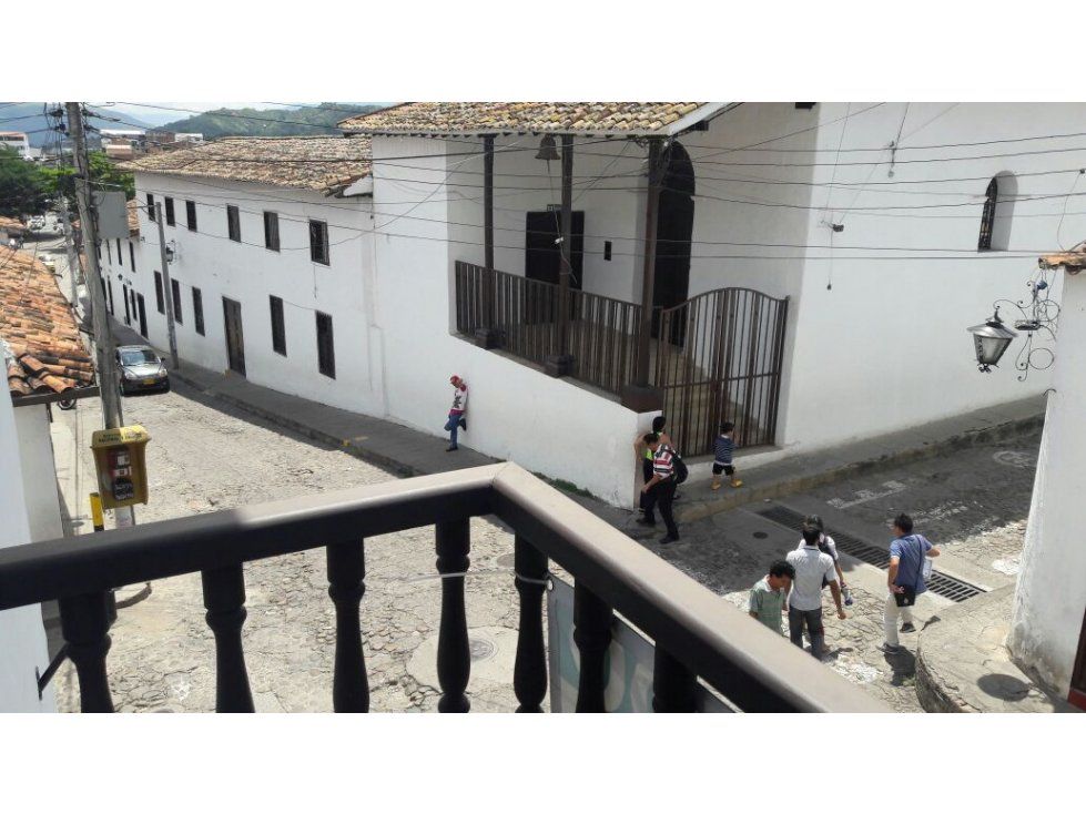 Local en arriendo Santander Girón Centro 31 m2 Habitaciones 0 Baños 2 Garajes 0 Precio $880000