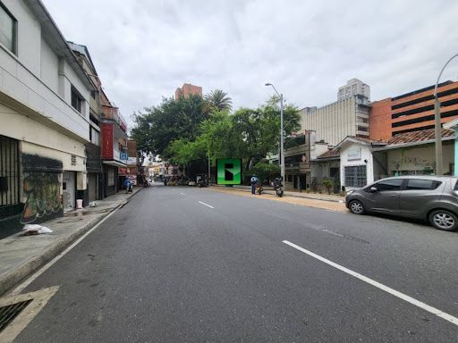 Oficina en arriendo Antioquia Medellín Boston 133 m2 Habitaciones 0 Baños 2 Garajes 0 Precio $3200000