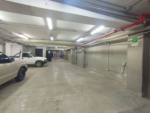 Local en arriendo Antioquia Medellín Cerro Nutibara 2000 m2 Habitaciones 0 Baños 8 Garajes 1 Precio $50000000