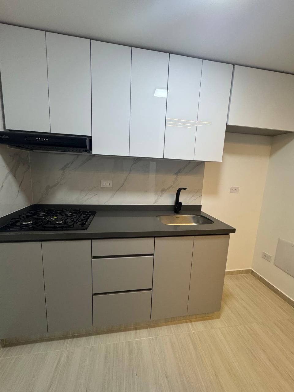 Apartamento en arriendo Risaralda Pereira El Eden 60 m2 Habitaciones 3 Baños 2 Garajes 1 Precio $1350000