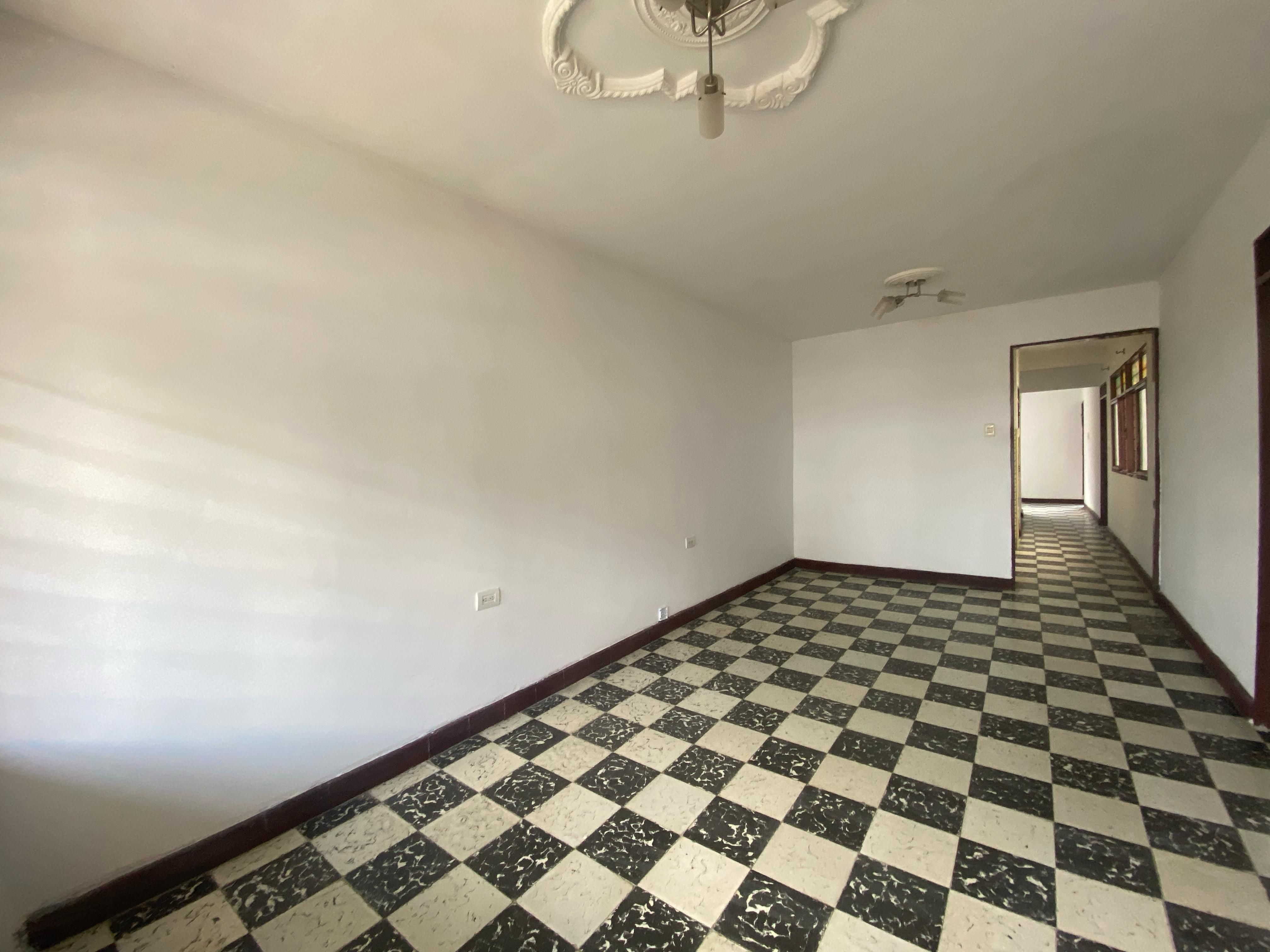 Apartamento en arriendo Valle Del Cauca Cali La Base 90 m2 Habitaciones 3 Baños 1 Garajes 1 Precio $1250000