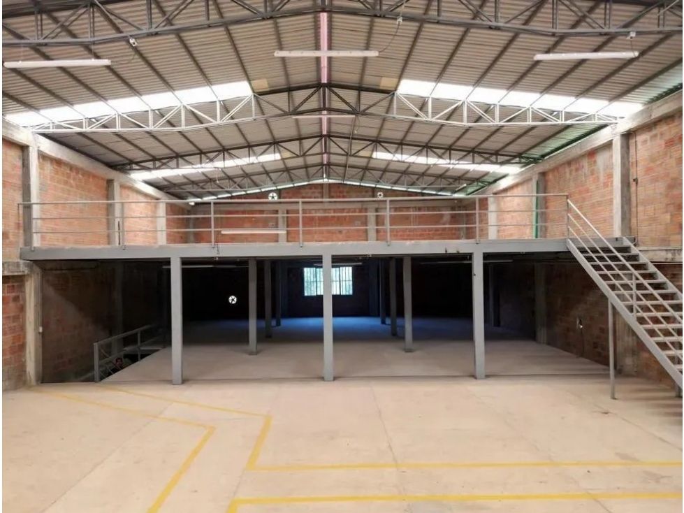 Bodega en arriendo Risaralda Pereira San Jose 930 m2 Habitaciones 0 Baños 4 Garajes 3 Precio $11305000