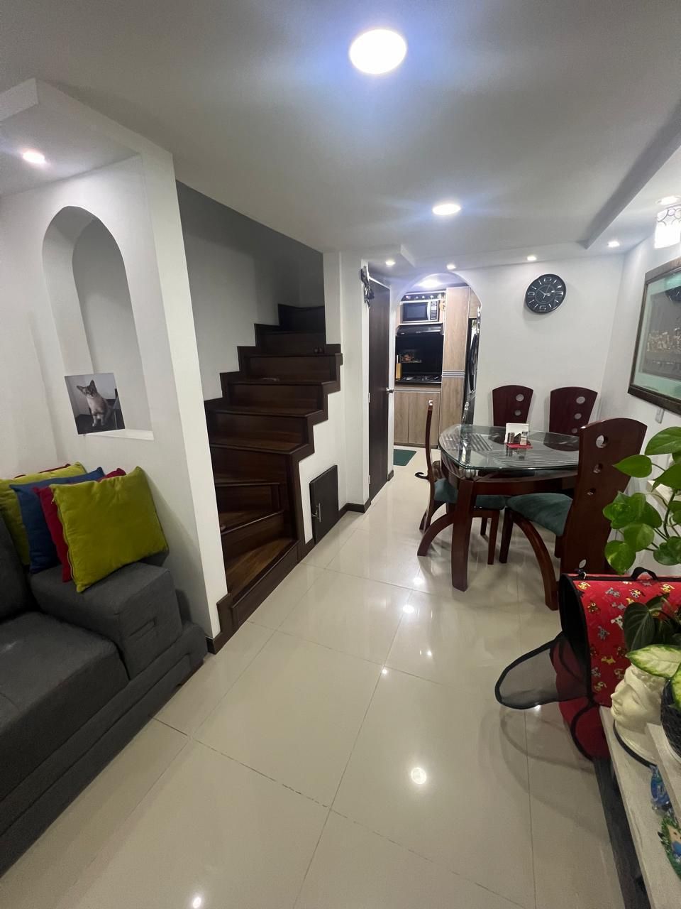 Casa en venta Cundinamarca Bogotá Cjr Prados De Castilla Eta Vii Fase D 58 m2 Habitaciones 3 Baños 2 Garajes 1 Precio $275000000