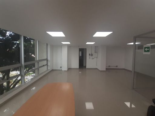 Oficina en arriendo Antioquia Medellín Suramericana 90 m2 Habitaciones 0 Baños 1 Garajes 0 Precio $5700000