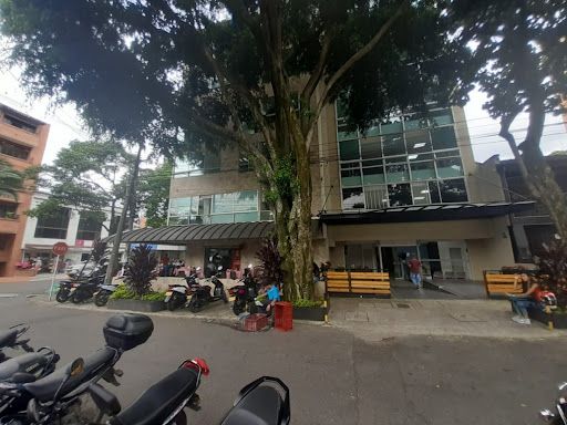 Oficina en arriendo Antioquia Medellín Suramericana 20 m2 Habitaciones 0 Baños 0 Garajes 0 Precio $3000000