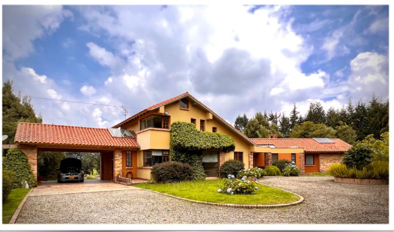 Casa en venta Cundinamarca Tenjo Tenjo 327 m2 Habitaciones 5 Baños 5 Garajes 2 Precio $2500000000