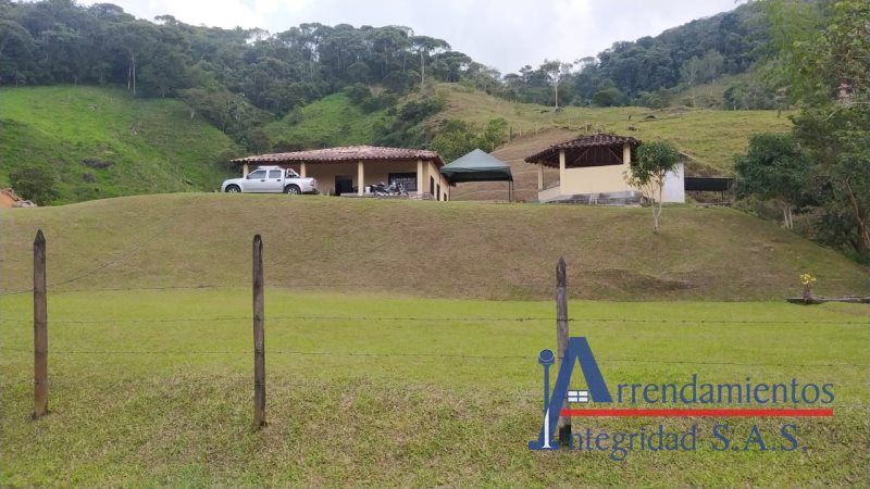 Finca en venta Antioquia Santo Domingo Santo Domingo 3260 m2 Habitaciones 4 Baños 2 Garajes 0 Precio $900000000