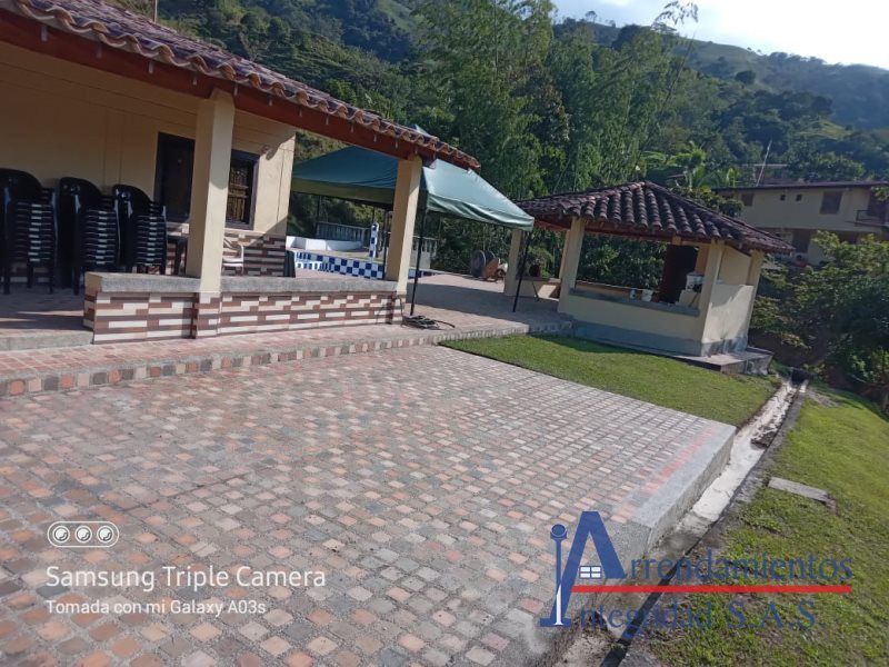 Finca en venta Antioquia Santo Domingo Santo Domingo 3260 m2 Habitaciones 4 Baños 2 Garajes 0 Precio $900000000