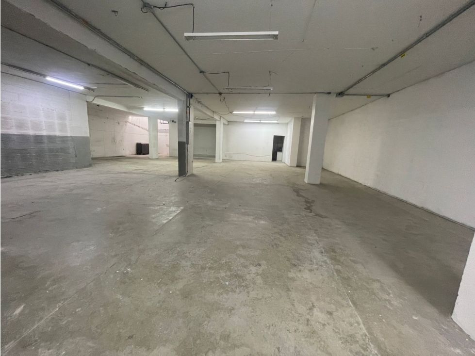 Bodega en arriendo Antioquia Medellín Colombia 460 m2 Habitaciones 0 Baños 5 Garajes 0 Precio $15000000