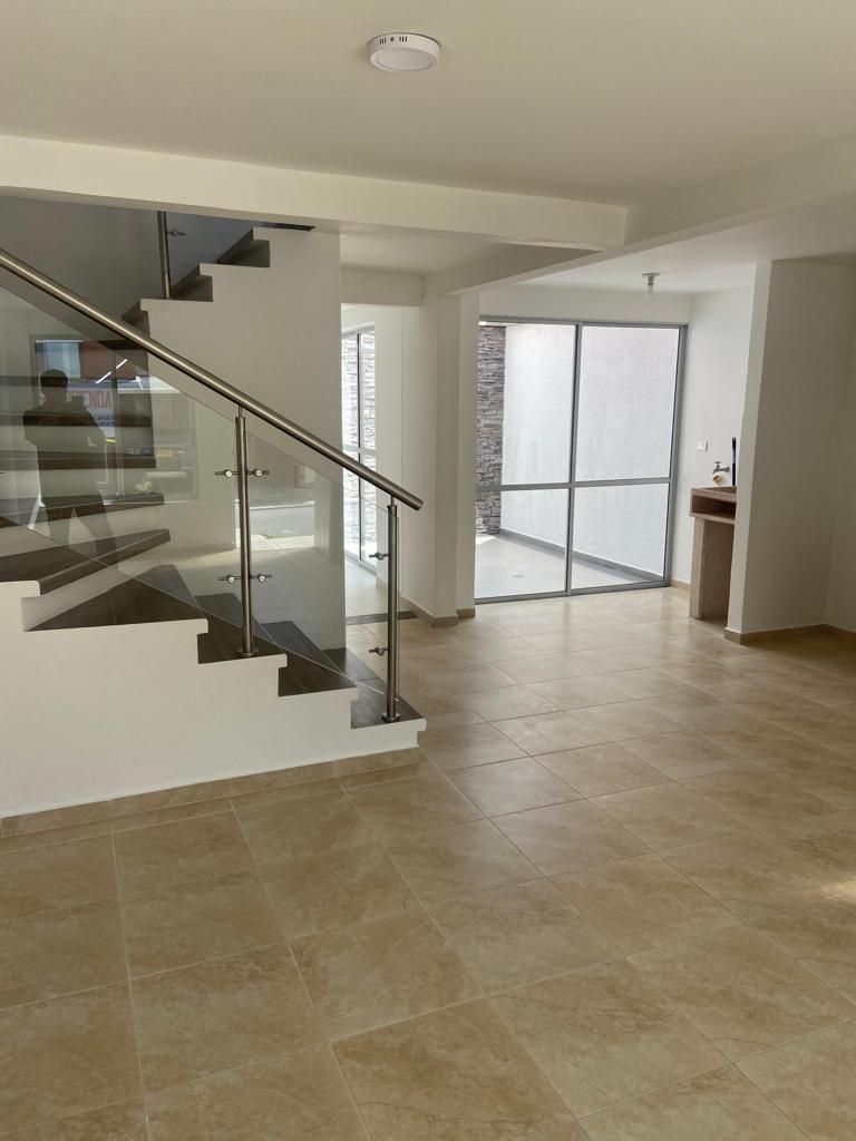 Casa en arriendo o venta Risaralda Pereira Br San Fernando 112 m2 Habitaciones 3 Baños 3 Garajes 1 Precio venta $430000000 Precio arriendo $2100000