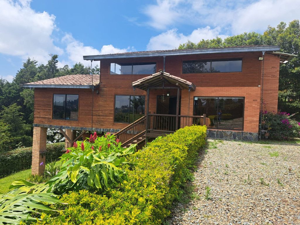 Casa Campestre en venta Antioquia Rionegro Centro 180 m2 Habitaciones 3 Baños 3 Garajes 0 Precio $1500000000