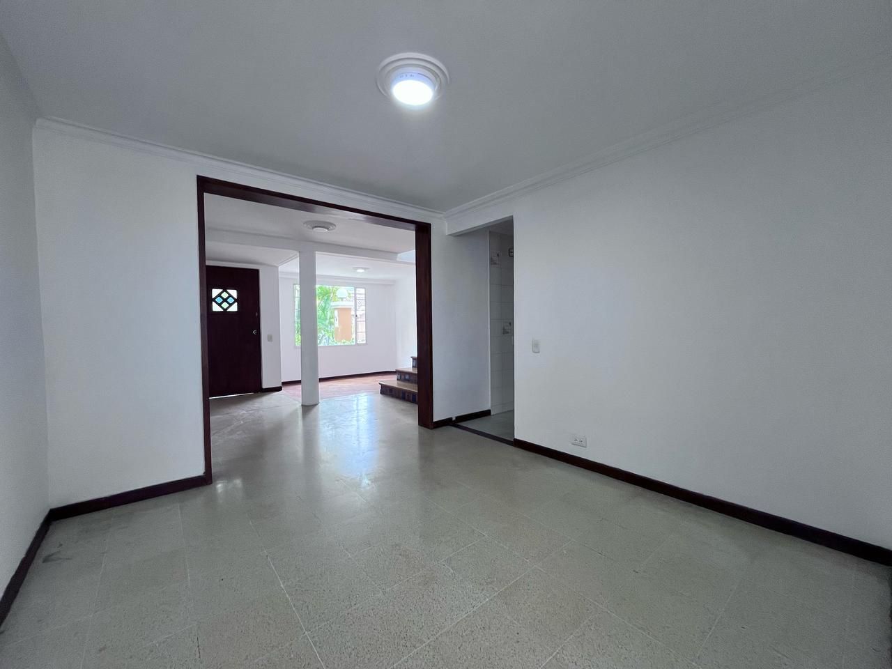 Casa en arriendo Antioquia Envigado Loma Del Atravesado 150 m2 Habitaciones 4 Baños 4 Garajes 2 Precio $5000000